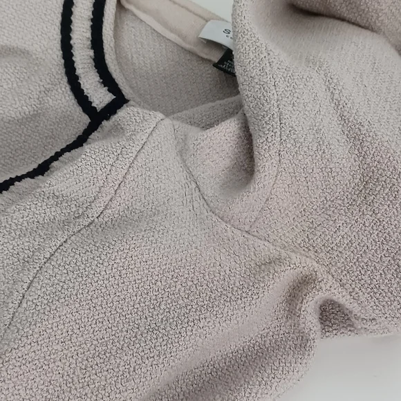 St John Wool Blend Jacket Size 8 Women Quiet Luxury Long Sleeve Knit Pockets - Picture 6 of 16